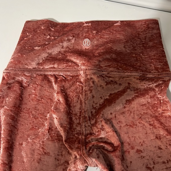 Lululemon leggings. Pink velvet, size 4. - Picture 7 of 7